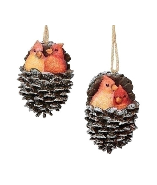Cône de pin avec une paire de Cardinals, Ornement