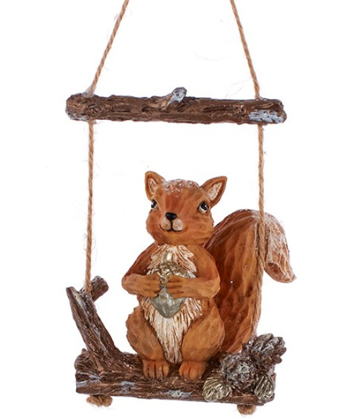 Ornement, écureuil roux rustique sur balançoire
