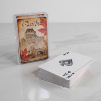 Jeu de cartes souvenir de Québec. Présente le Château Frontenac au verso des cartes