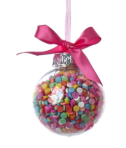 Ornement, balle de chewing-gum avec des pastilles