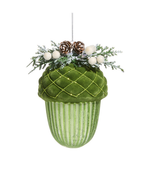 Ornement, gland vert avec des baies de gui et des pommes de pin. Ornement, gland vert avec des baies de gui et des pommes de pin.