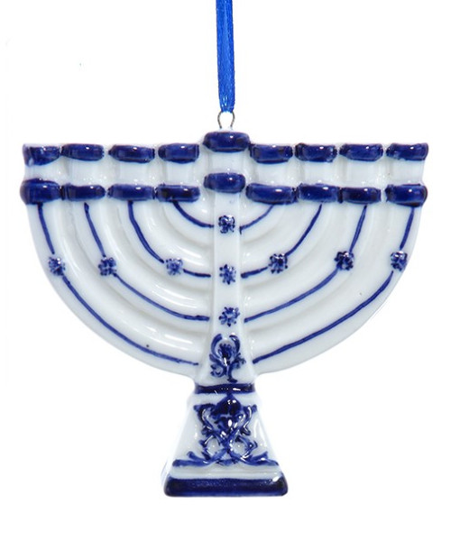Ornement en porcelaine de type Delft, menorah de Hanouka.