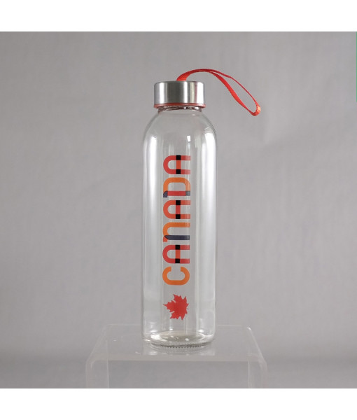 Bouteille d'eau en verre, souvenir du Canada