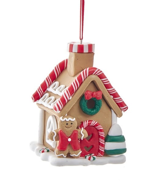 Ornement de Noël maison en pain d'épice et bonbon à la menthe poivrée.