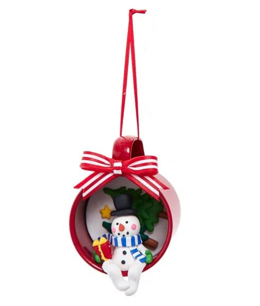 Ornement, bonhomme de neige miniature dans une tasse festive