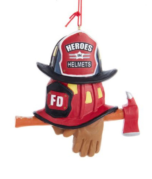 Ornement en résine, équipements de lutte contre l'incendie.